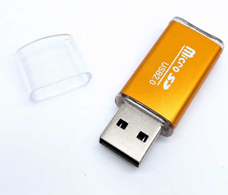 قارئ بطاقات ذاكرة Beetech Micro SD USB 2.0